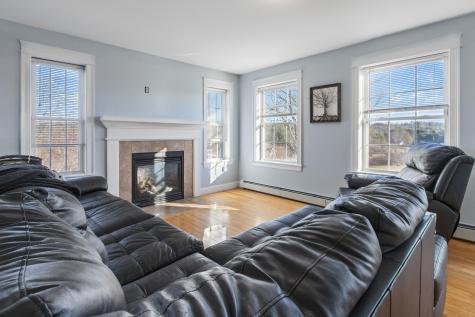 8 Wolf River Run Gorham ME 04038