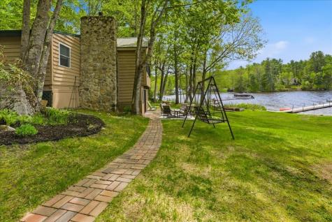 5 Cliff Lane Poland ME 04274