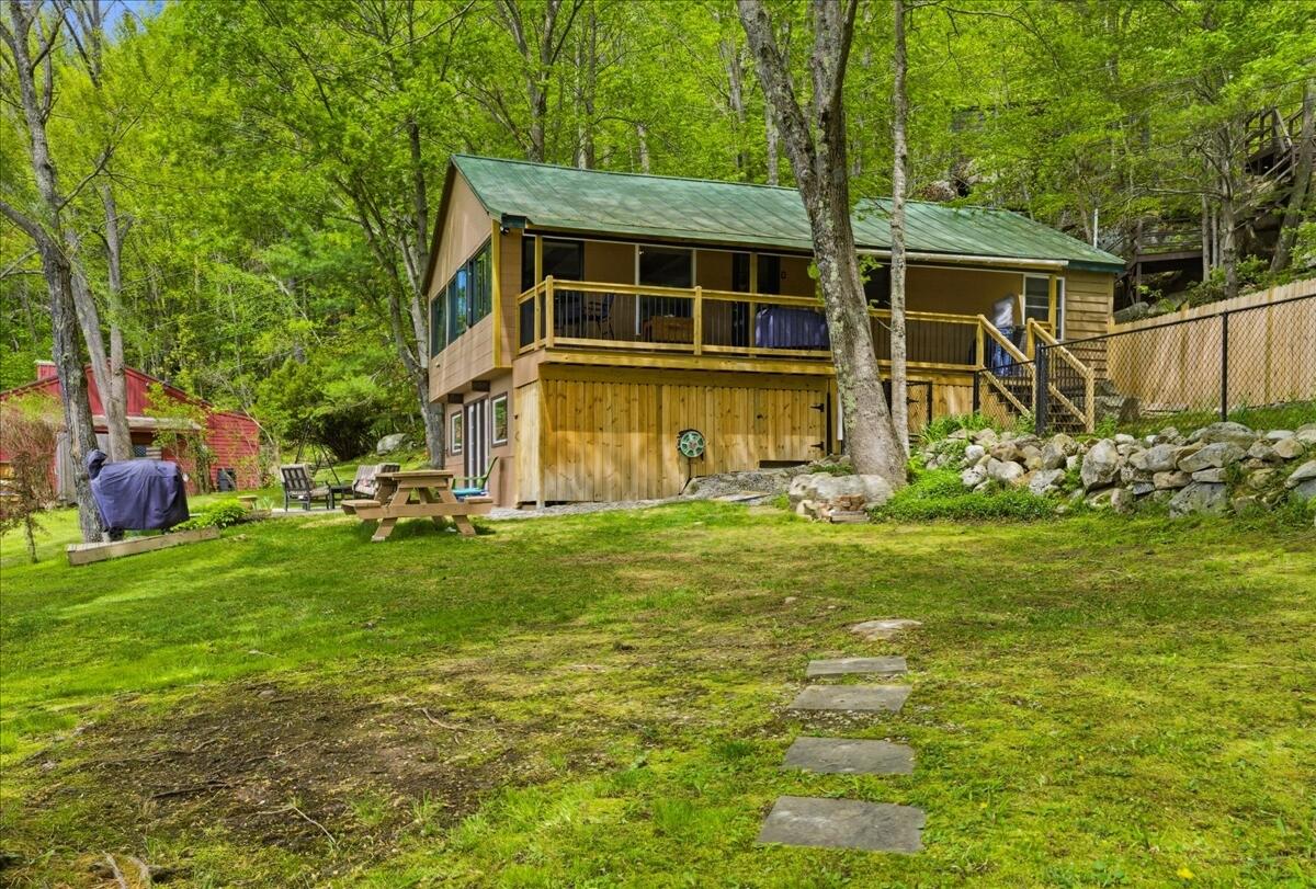5 Cliff Lane Poland ME 04274