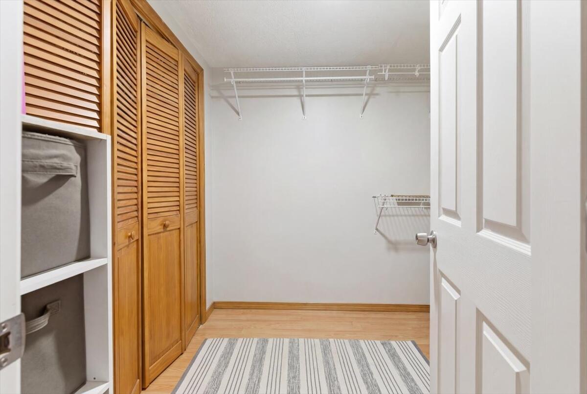 5 Cliff Lane Poland ME 04274