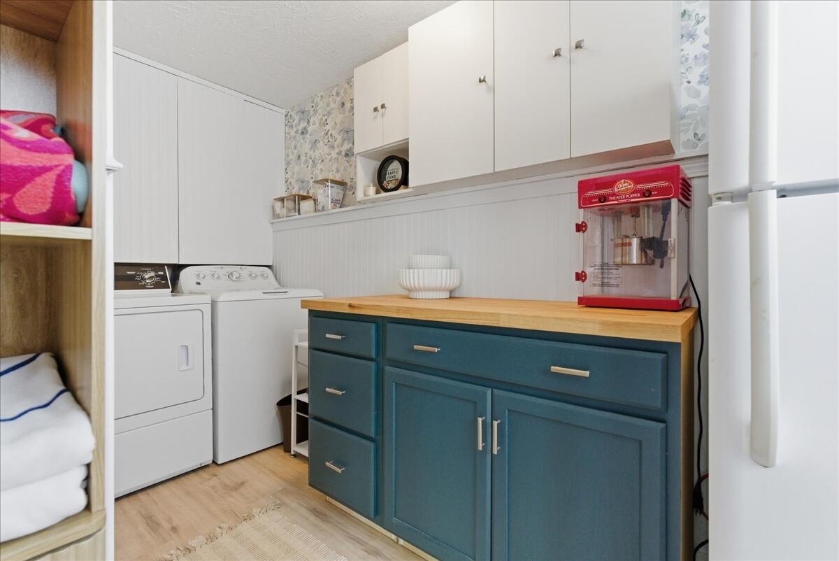 5 Cliff Lane Poland ME 04274