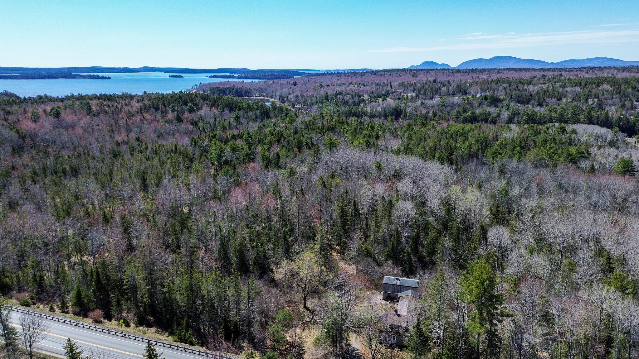 2413 U.s. 1 Sullivan ME 04664
