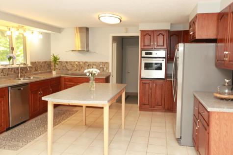 42 Mcclellan Drive Glenburn ME 04401