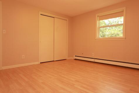 42 Mcclellan Drive Glenburn ME 04401