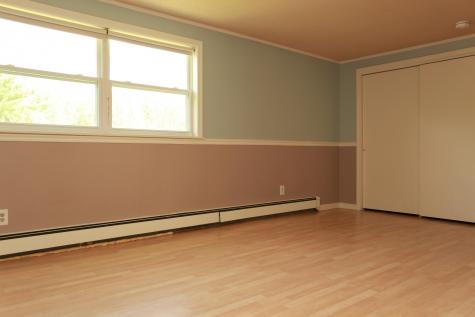 42 Mcclellan Drive Glenburn ME 04401