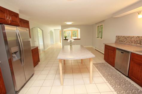 42 Mcclellan Drive Glenburn ME 04401