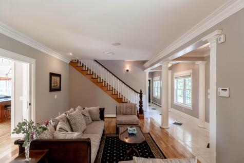35 Rosemary Lane Freeport ME 04032