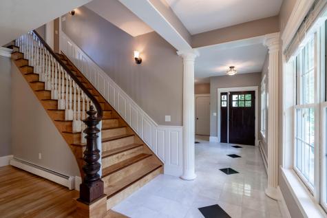 35 Rosemary Lane Freeport ME 04032