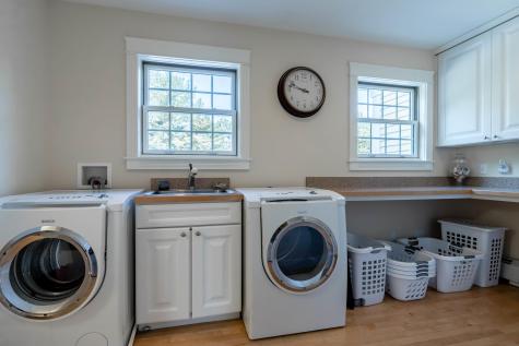 35 Rosemary Lane Freeport ME 04032