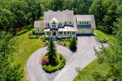 35 Rosemary Lane Freeport ME 04032