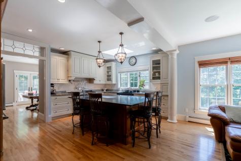 35 Rosemary Lane Freeport ME 04032
