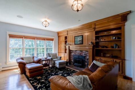 35 Rosemary Lane Freeport ME 04032