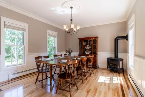 35 Rosemary Lane Freeport ME 04032