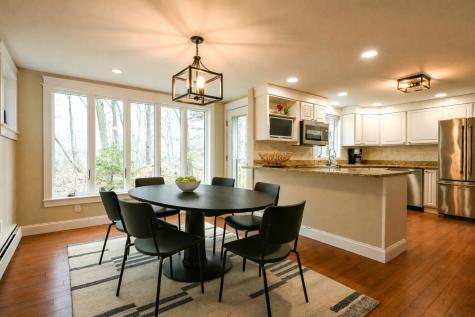 5 Oakwood Road Cape Elizabeth ME 04107