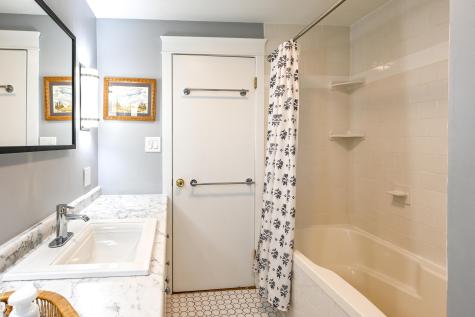 5 Oakwood Road Cape Elizabeth ME 04107