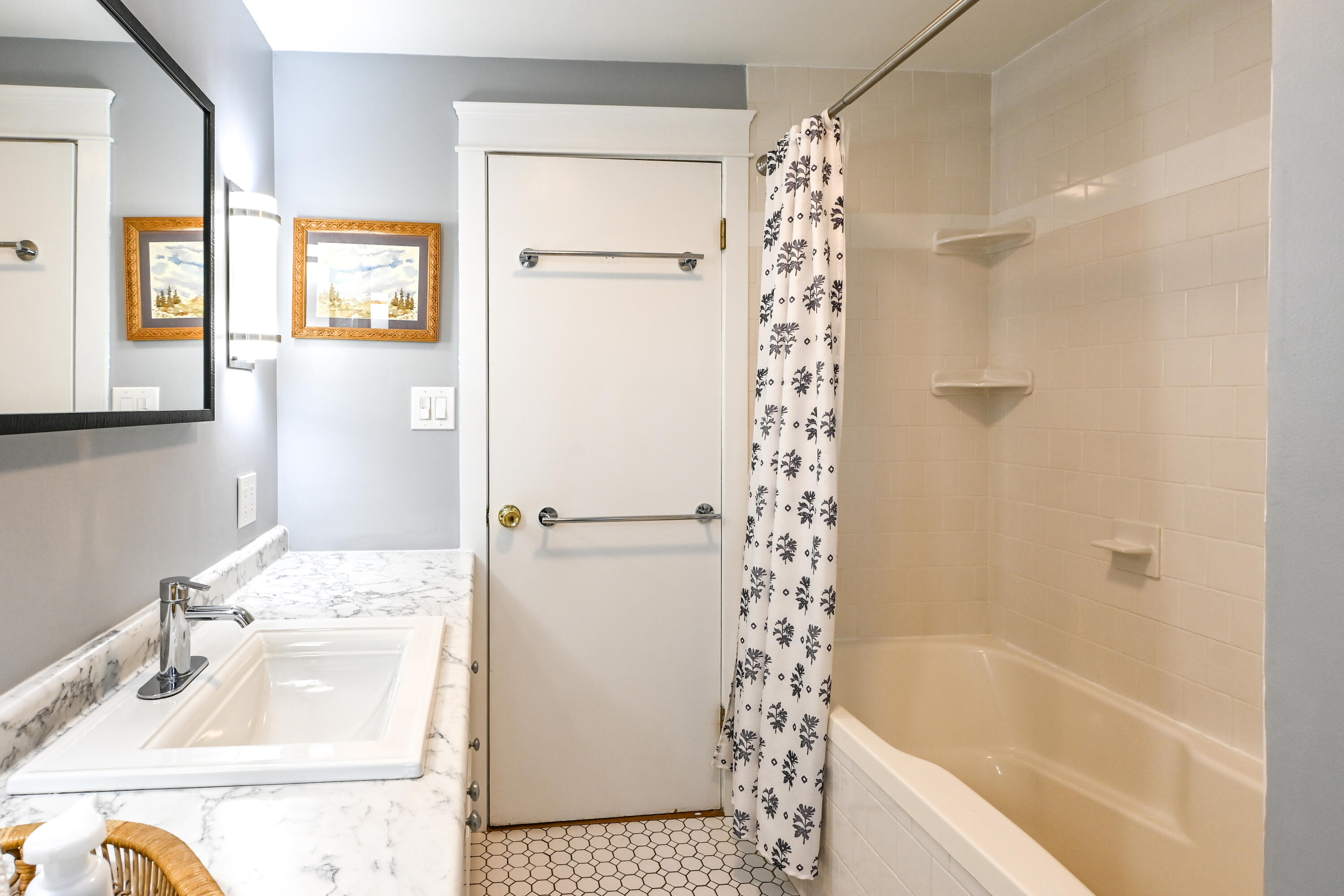 5 Oakwood Road Cape Elizabeth ME 04107