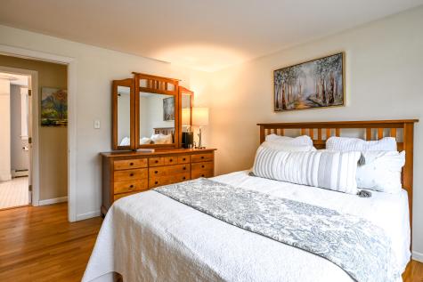 5 Oakwood Road Cape Elizabeth ME 04107