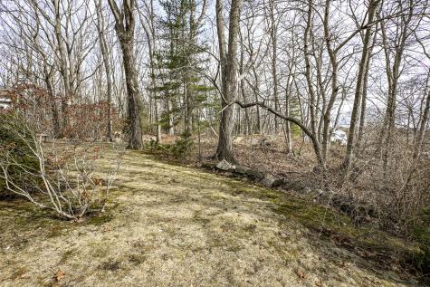 5 Oakwood Road Cape Elizabeth ME 04107