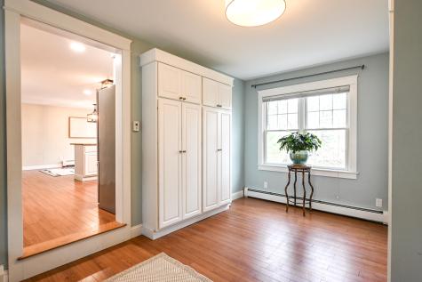 5 Oakwood Road Cape Elizabeth ME 04107