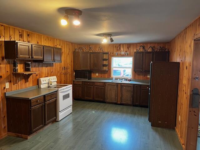 411 Station Road Stacyville ME 04777