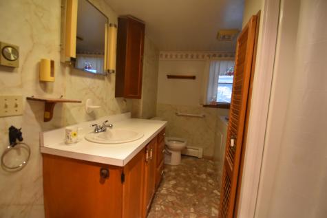 87 Mountain Road Saint Albans ME 04971