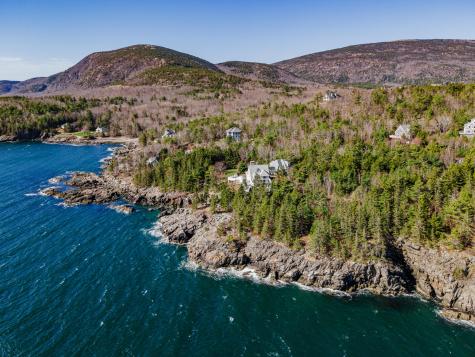18 Greenway Court Bar Harbor ME 04609