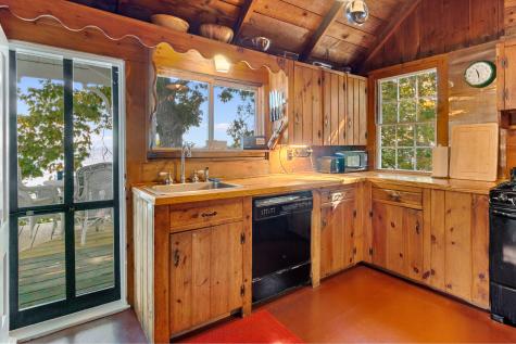 2 Bayview Park Northport ME 04849