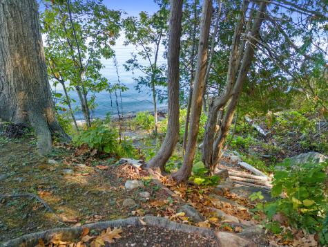 2 Bayview Park Northport ME 04849