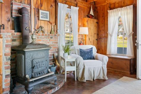 2 Bayview Park Northport ME 04849