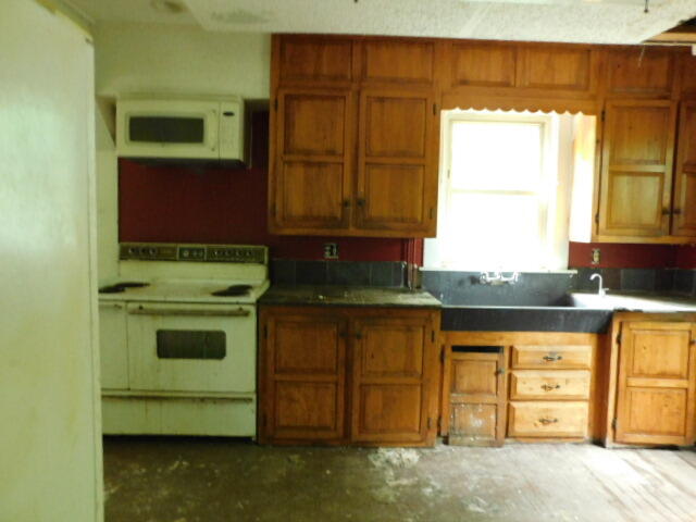 16 Dexter Street Dexter ME 04930