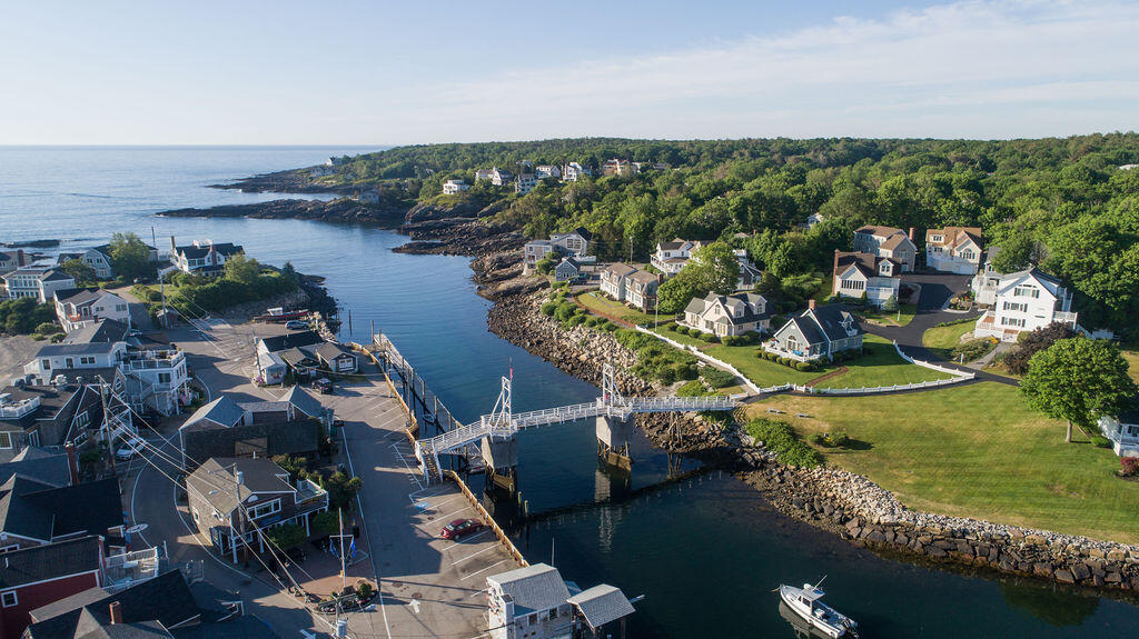 37 Pine Mountain Road York ME 03902