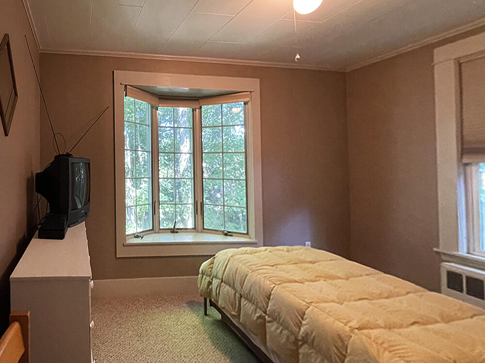 80 Academy Hill Road Newcastle ME 04553