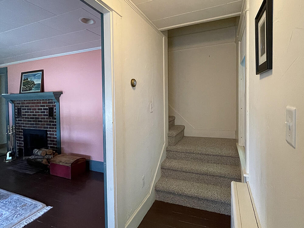 80 Academy Hill Road Newcastle ME 04553