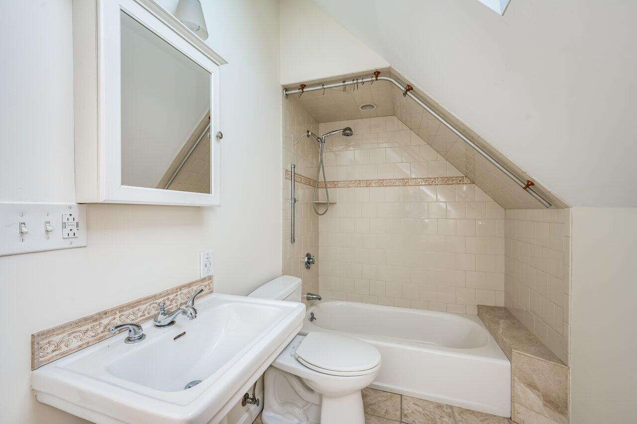 10 Broadfields Road Eliot ME 03903