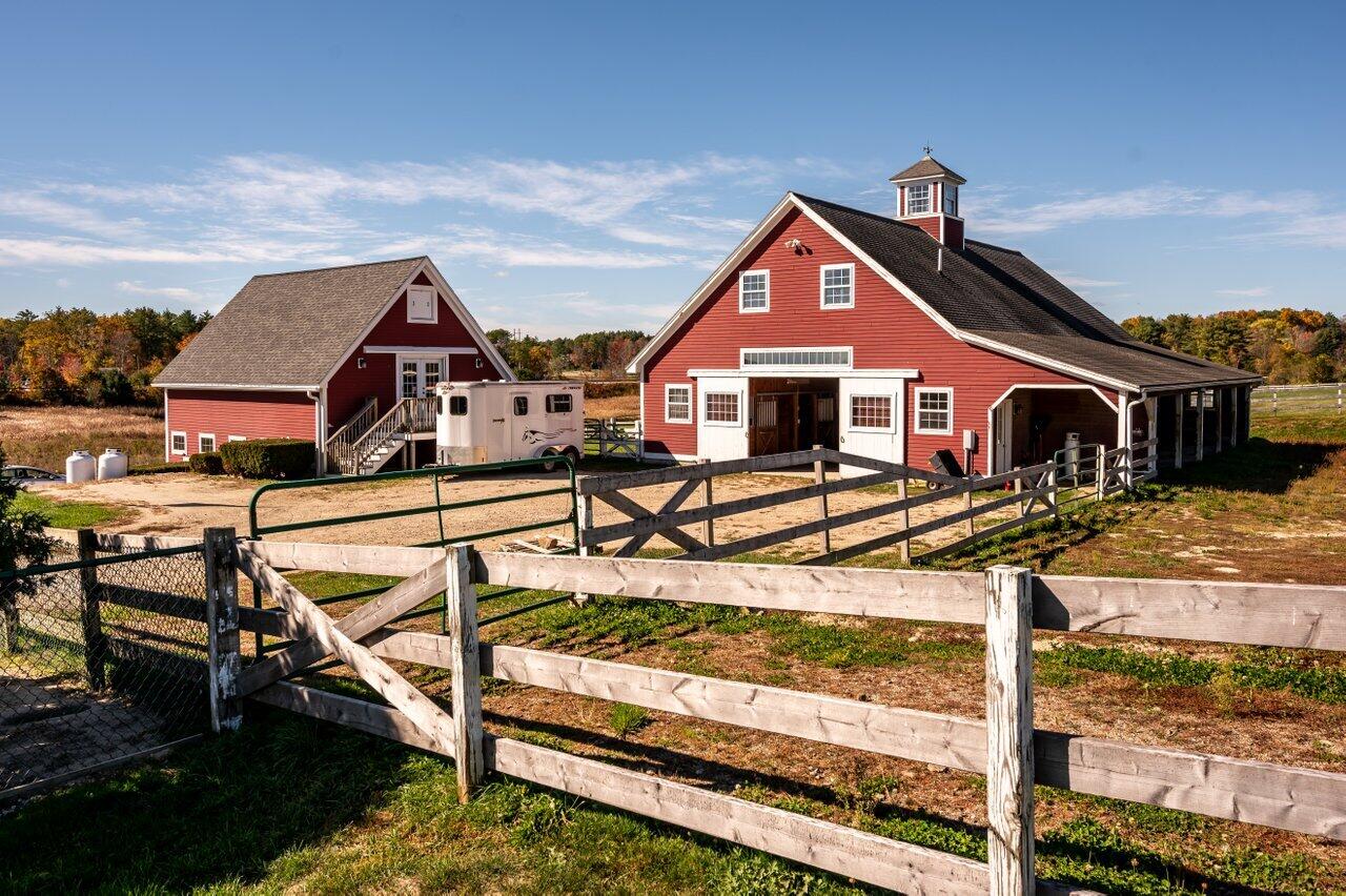 10 Broadfields Road Eliot ME 03903