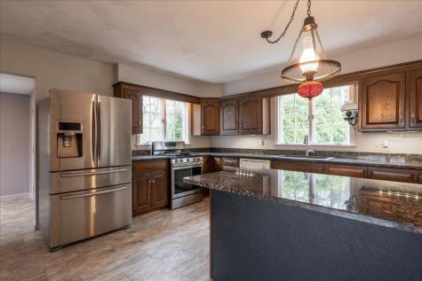 200 Mistic Avenue Rockport ME 04856