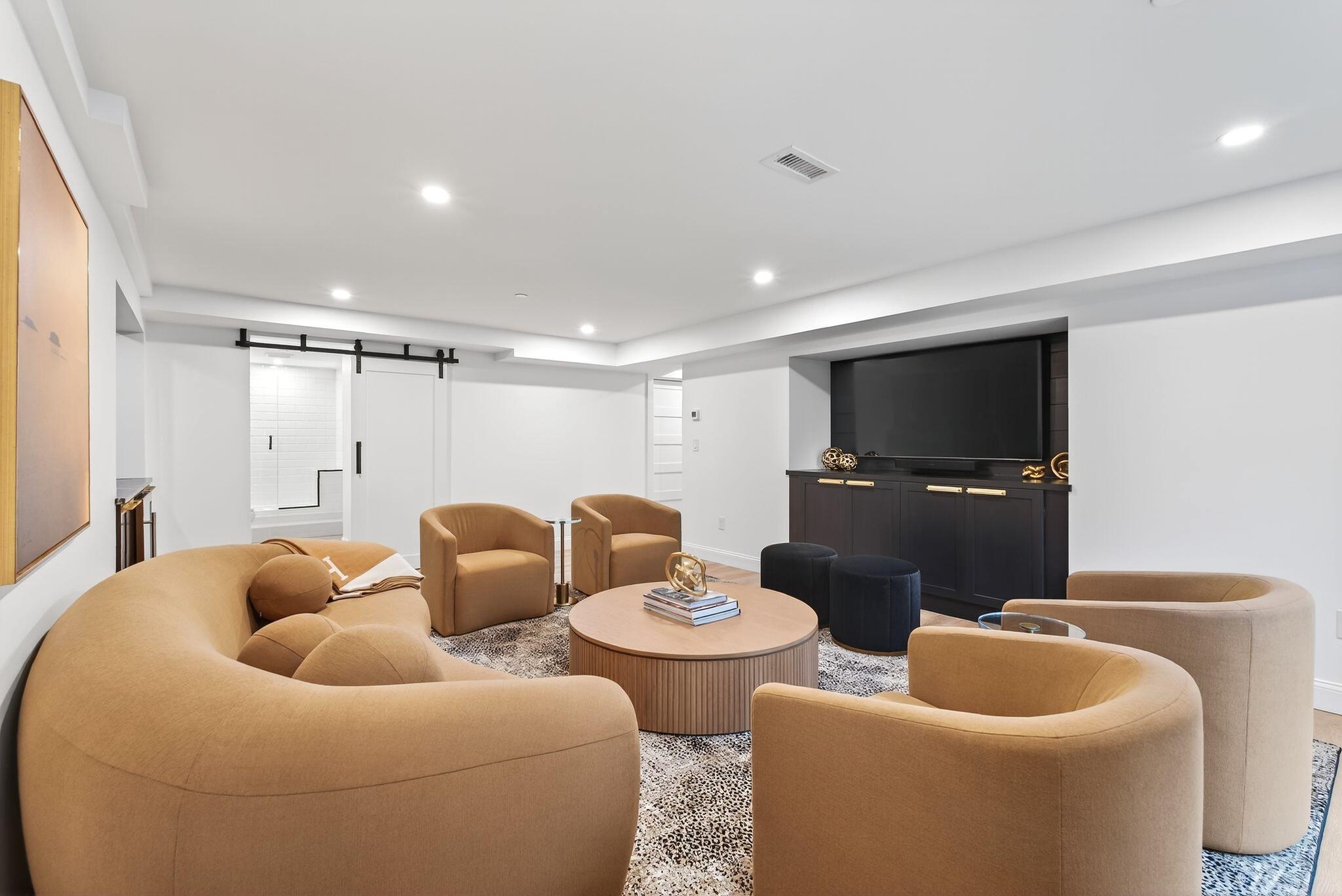 63 Peaceful Way Cumberland ME 04021