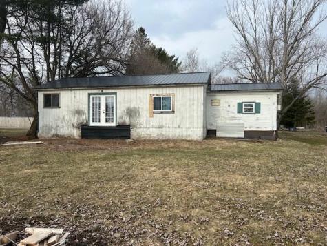 17 Winchester Avenue Corinna ME 04928