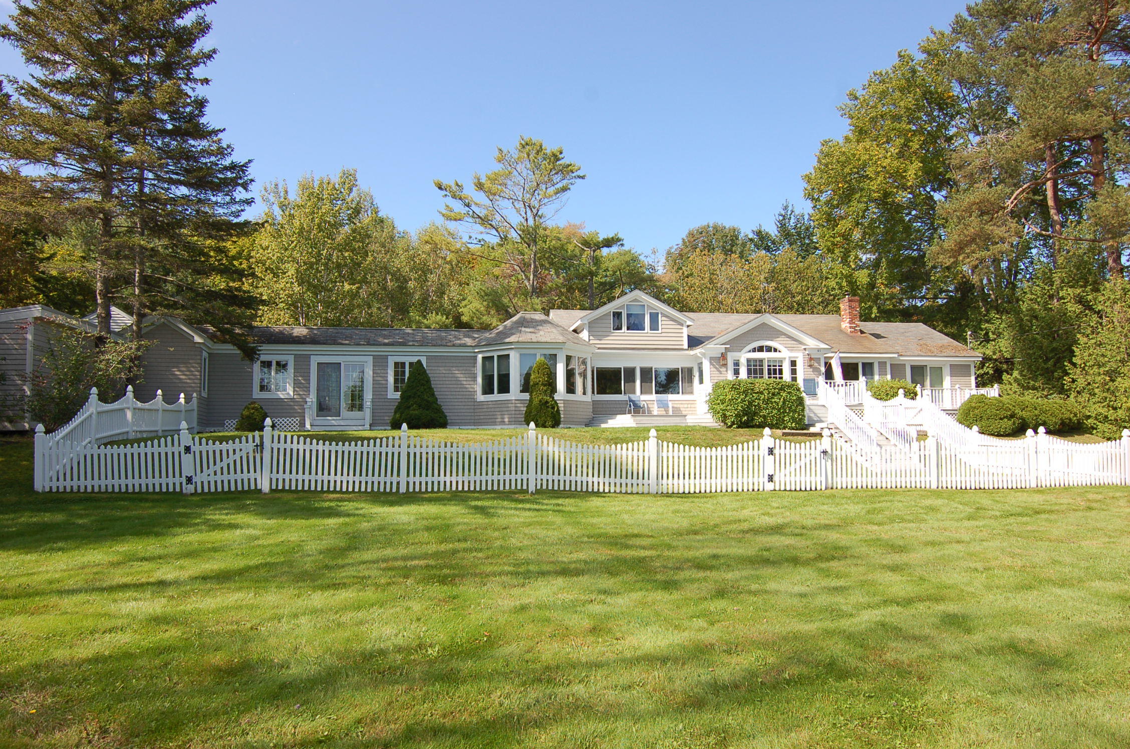 41 Ocean Street Belfast Maine Real Estate Listing MLS 1434718