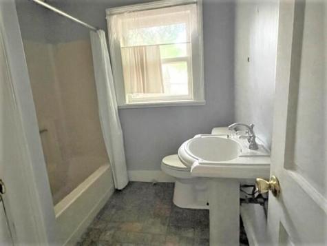 338 York Street York ME 03909