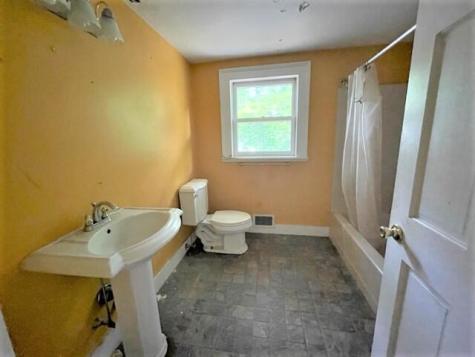 338 York Street York ME 03909