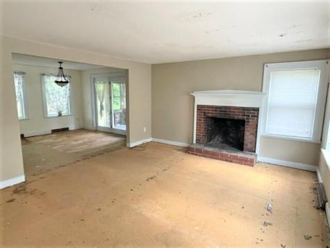 338 York Street York ME 03909