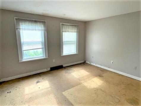 338 York Street York ME 03909