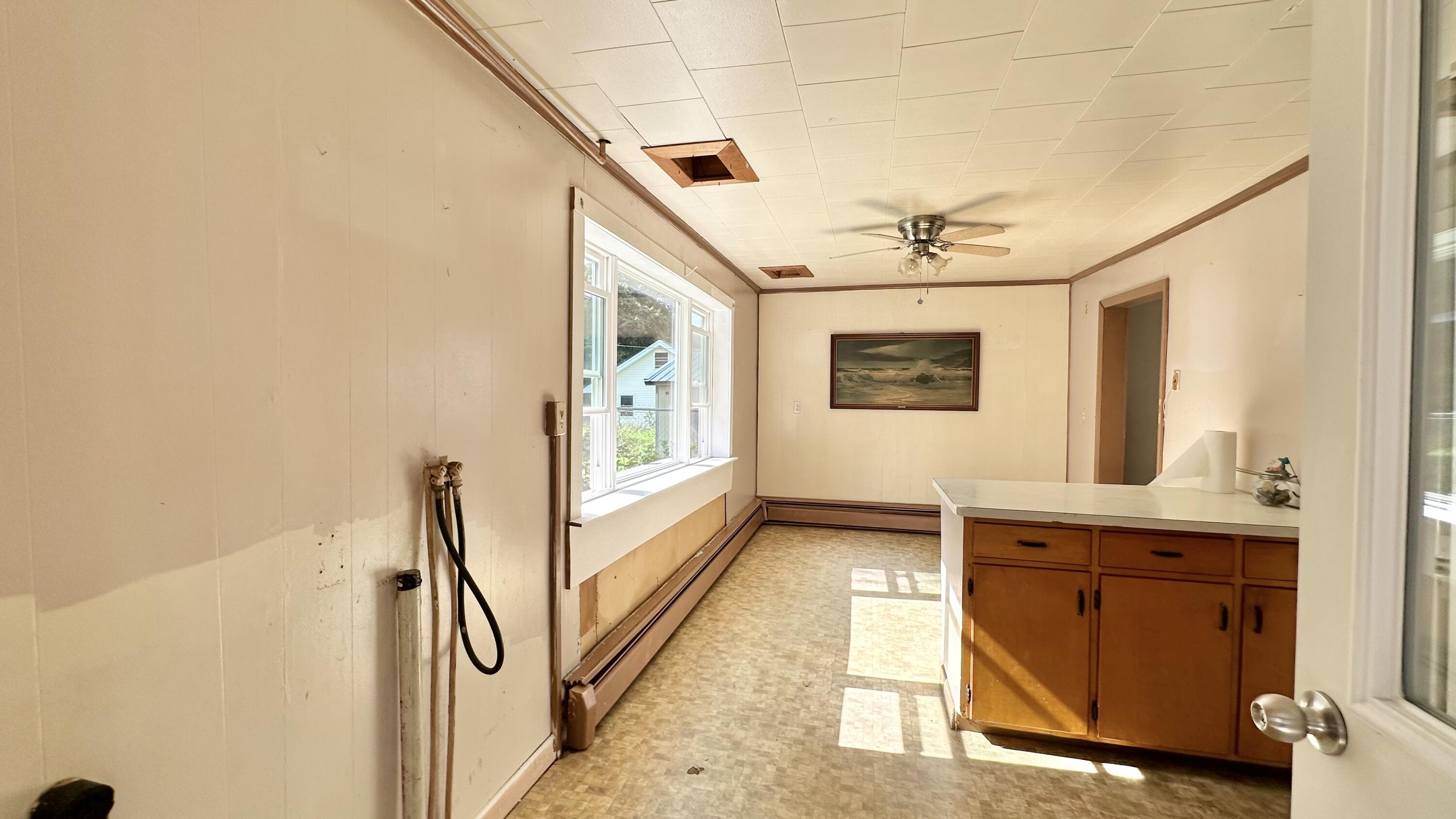 122 Knox Street Millinocket ME 04462