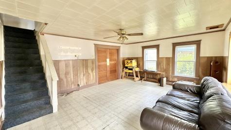 122 Knox Street Millinocket ME 04462