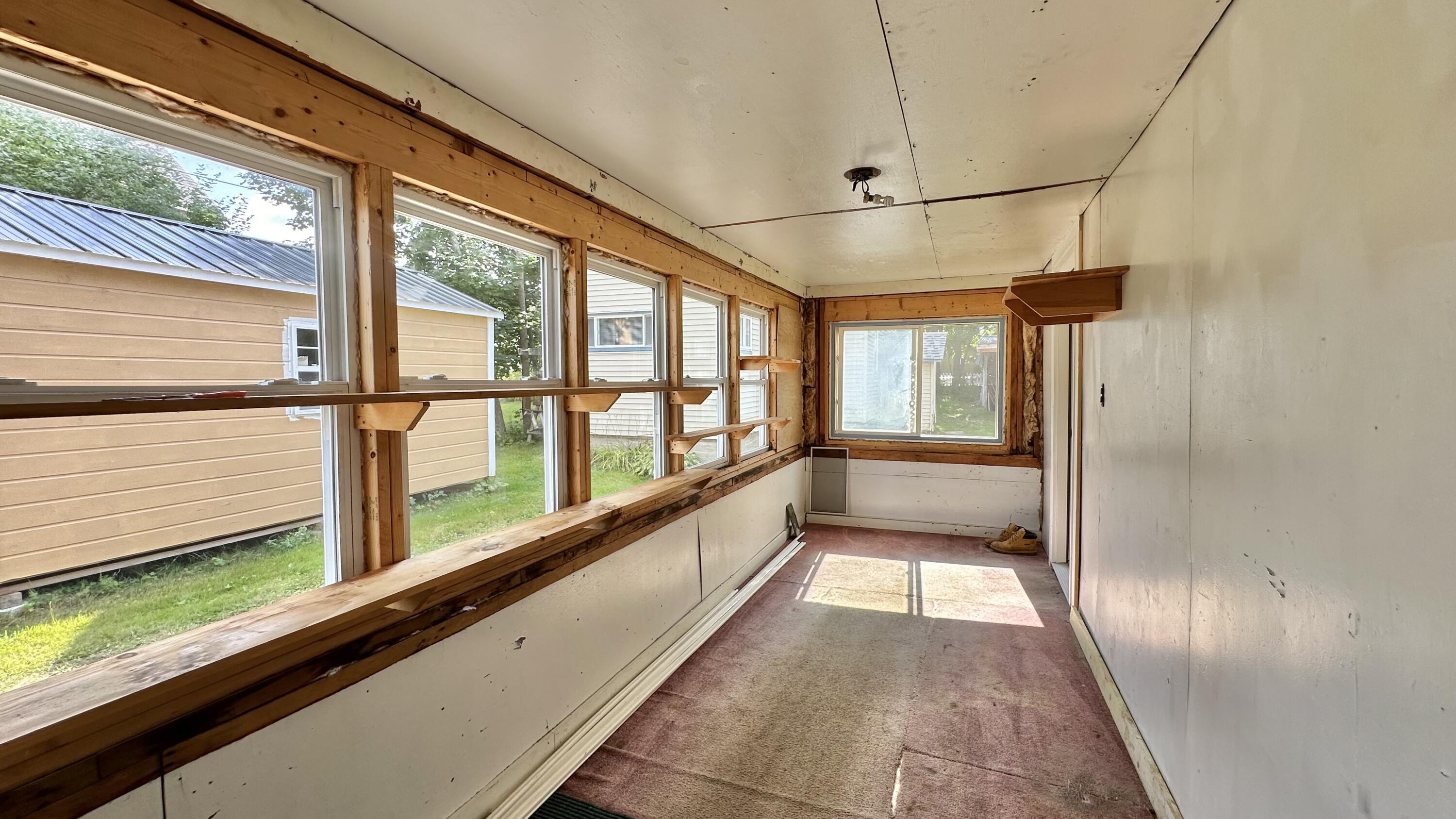 122 Knox Street Millinocket ME 04462
