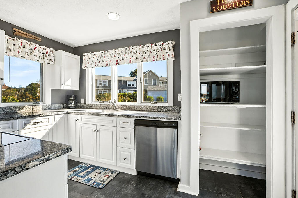 111 Mile Stretch Road Biddeford ME 04005