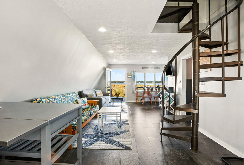 111 Mile Stretch Road Biddeford ME 04005