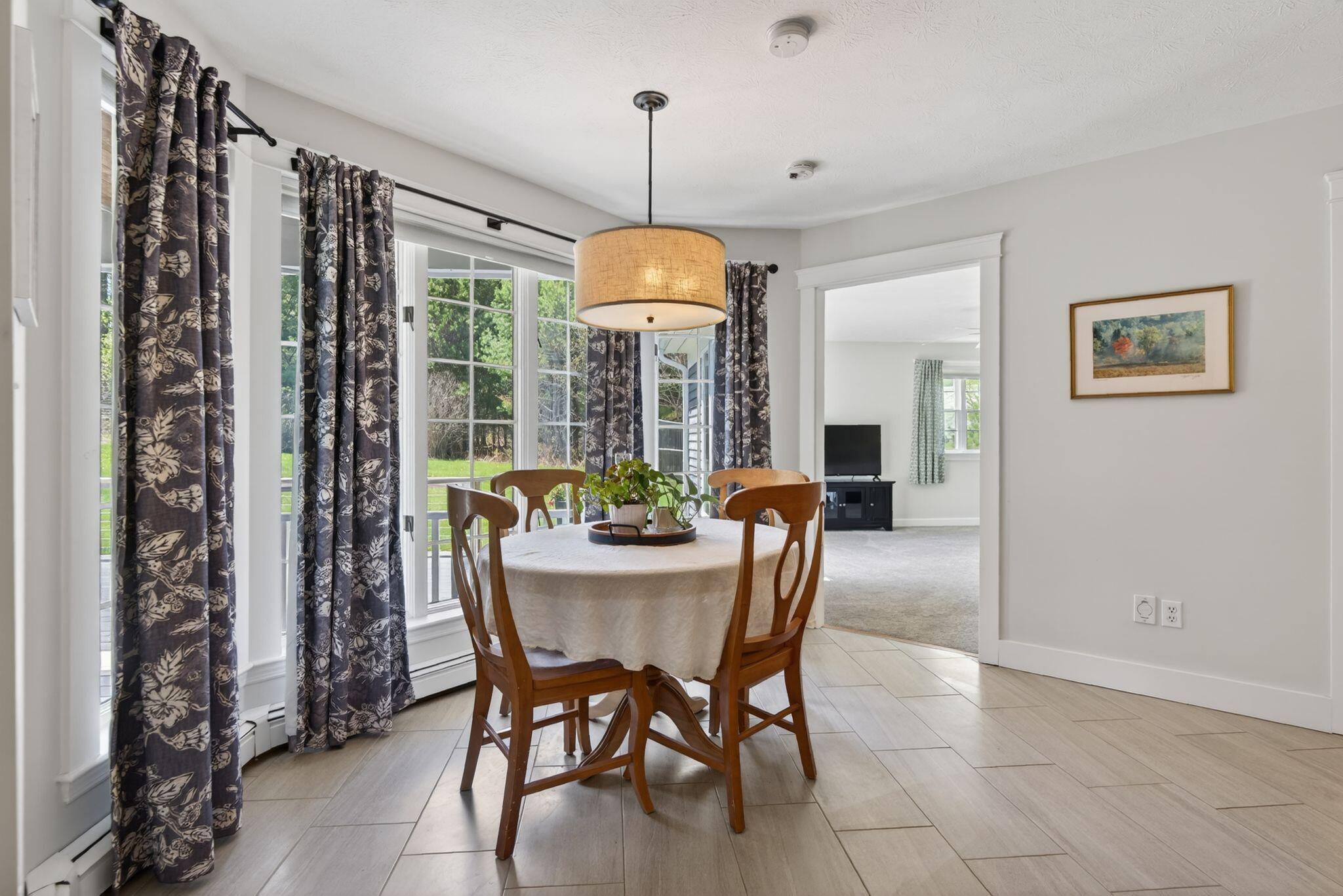 2 Meadow Lane Falmouth ME 04105