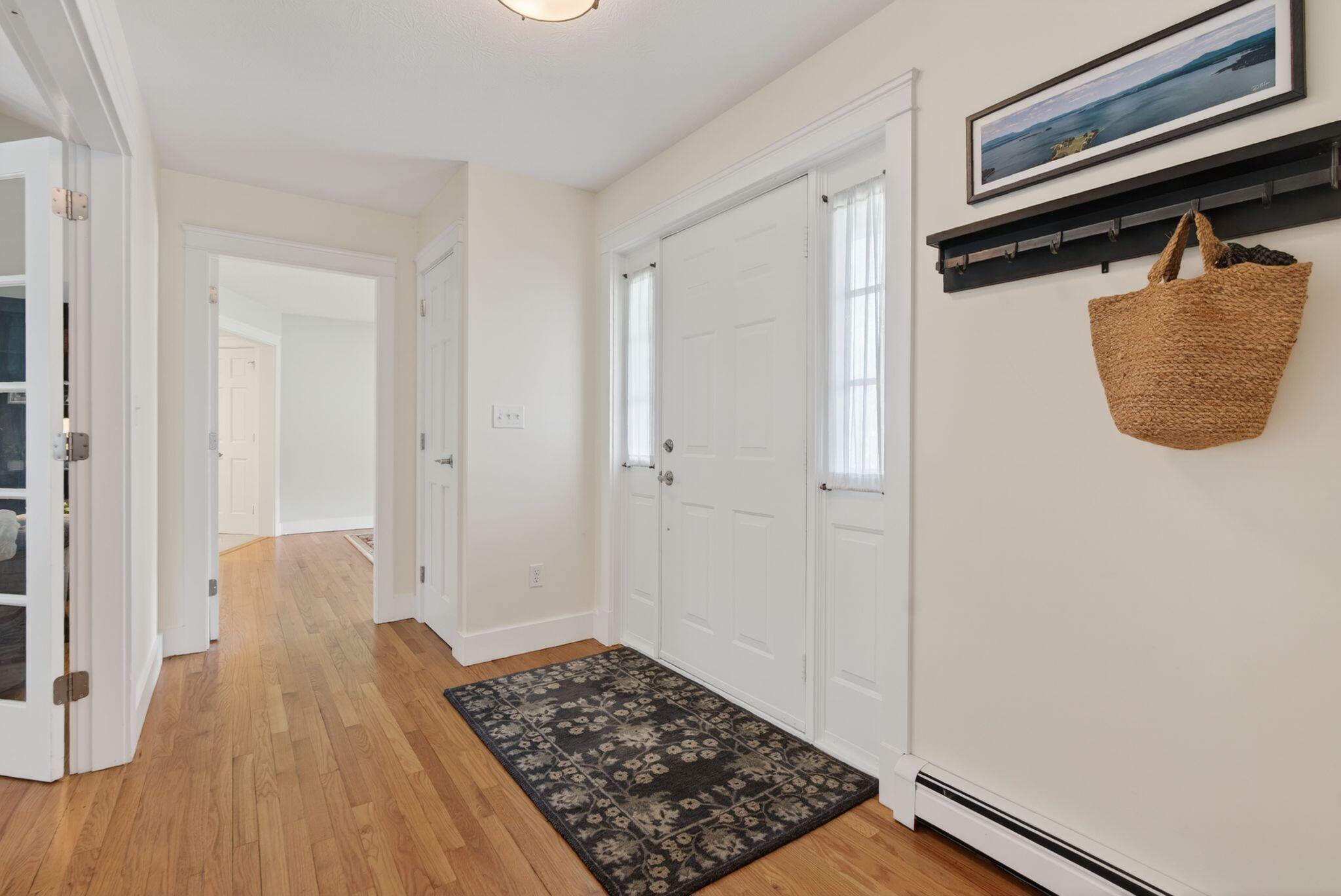 2 Meadow Lane Falmouth ME 04105